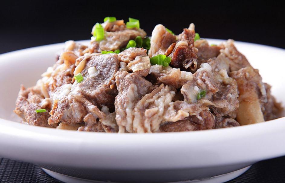 炖羊肉