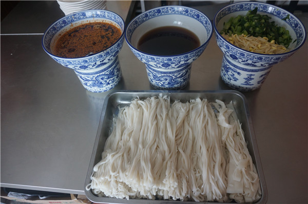 特色户县米皮学习有技巧