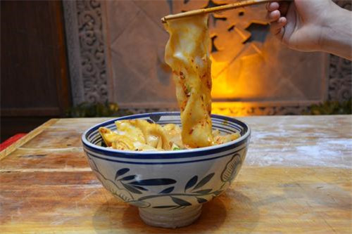 油泼面.jpg
