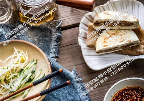 正宗肉夹馍全是肉，不加青椒、香菜和生菜！