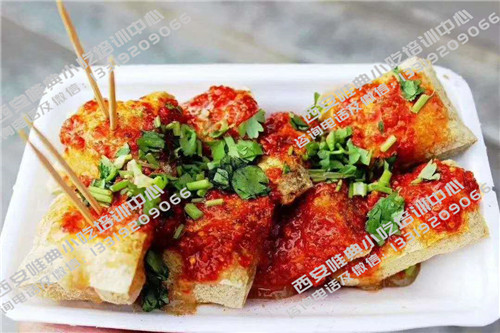街边小吃浇汁豆腐